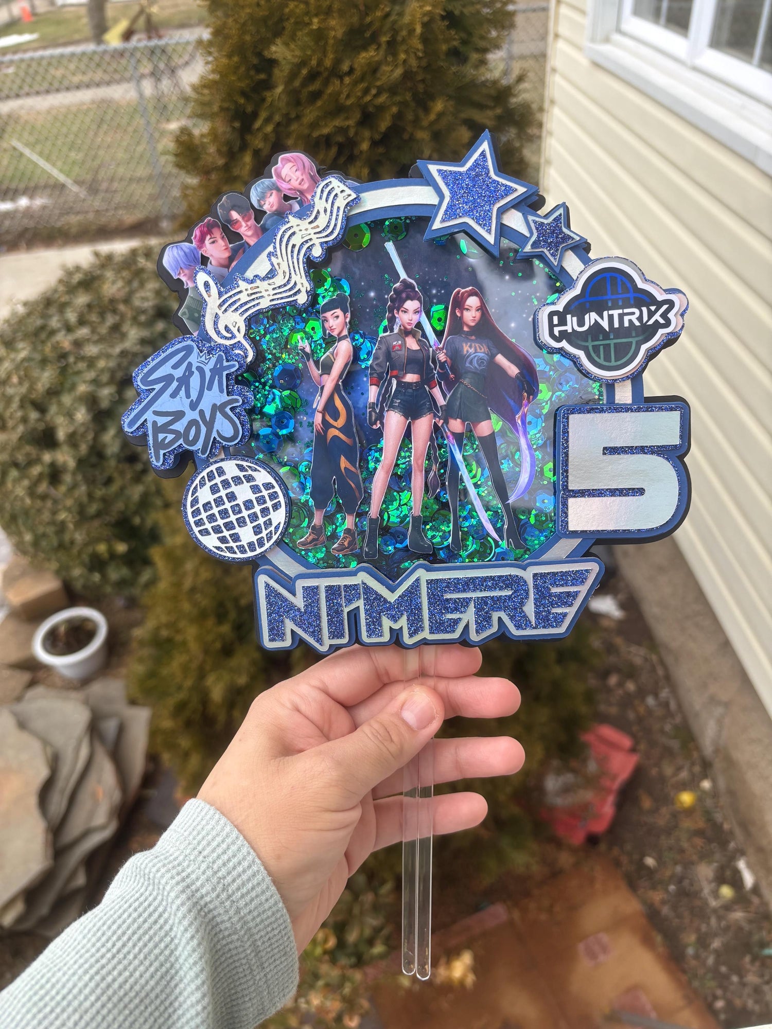 K-POP demon hunter girl band anime light up cake topper blue theme